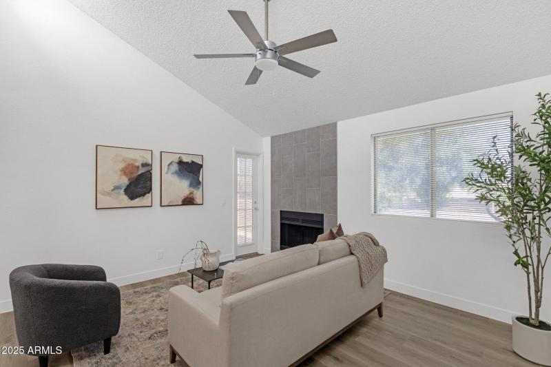 7-web-or-mls-1075-e-chandler-blvd-212