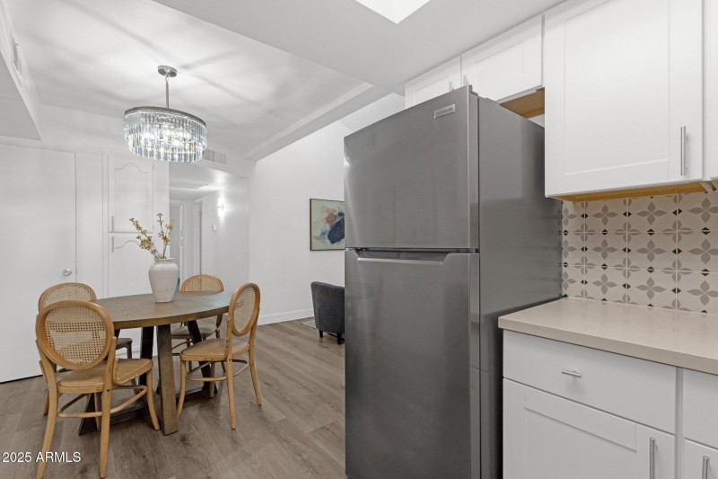 15-web-or-mls-1075-e-chandler-blvd-212