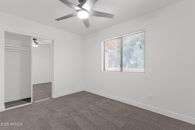 20-web-or-mls-1075-e-chandler-blvd-212