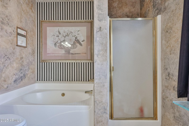 DOWNSTAIRS PRIMARY BATH