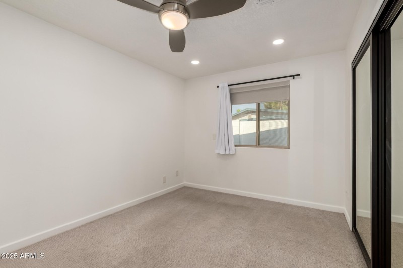24- 2550 E Sahuaro Dr, Phoenix 85028