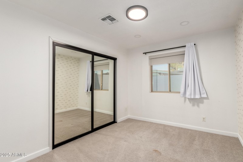 26- 2550 E Sahuaro Dr, Phoenix 85028