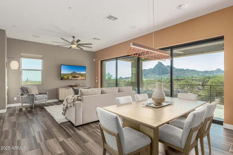 Pinnacle Pointe Unit 2037