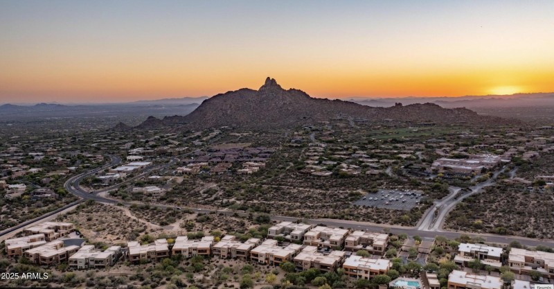 Pinnacle Pointe Unit 2037