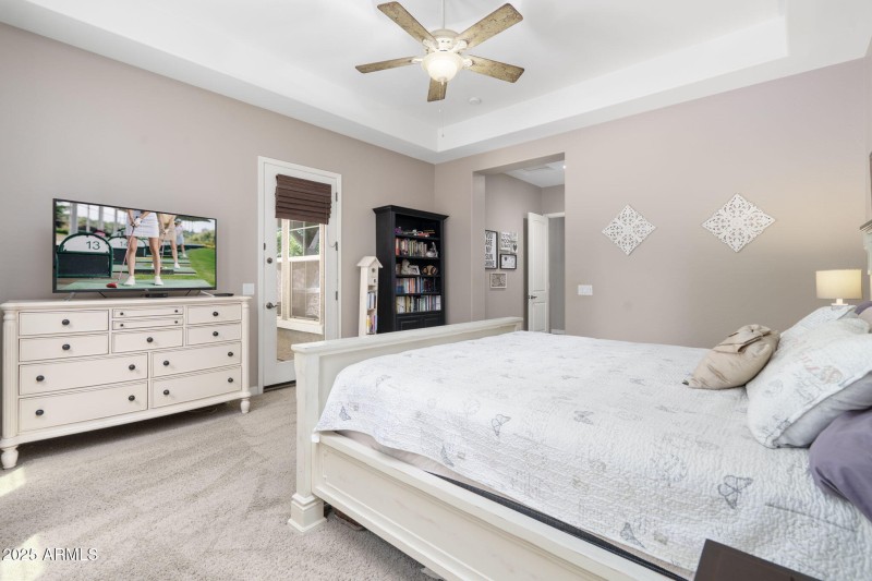 41-web-or-mls-QVB07871