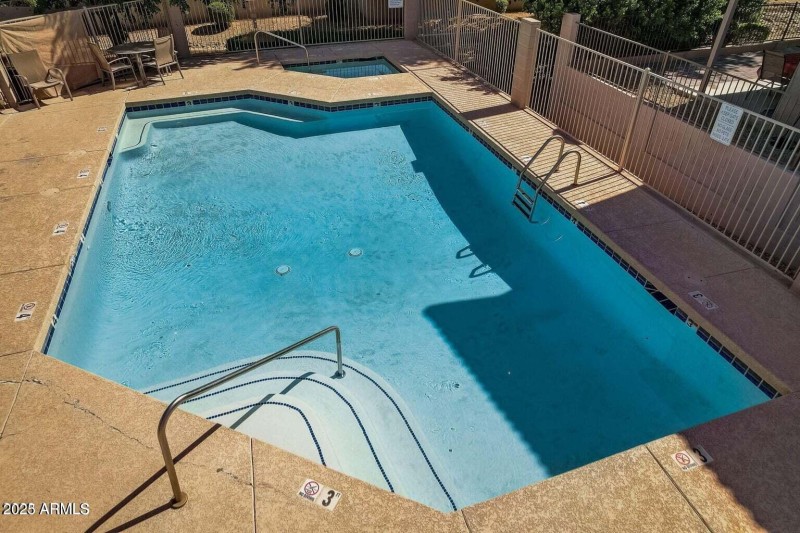 Pool 2