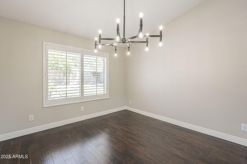 10-web-or-mls-Paradise-10