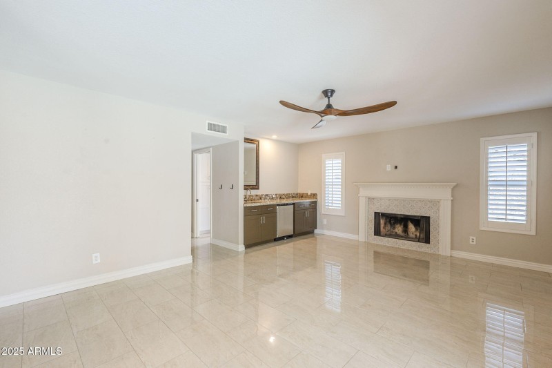 12-web-or-mls-Paradise-12