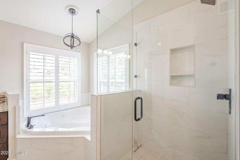 30-web-or-mls-Paradise-30