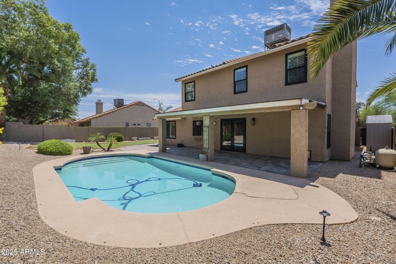 41-web-or-mls-Paradise-41