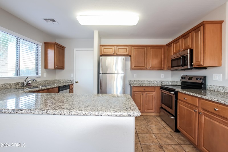 006-photo-kitchen-7664987