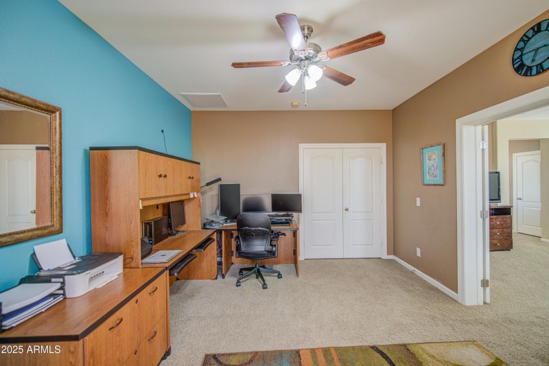 Primary Bed Sitting area