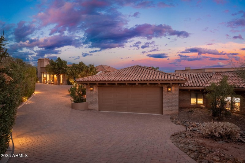 6527 E El Sendero Rd - 111