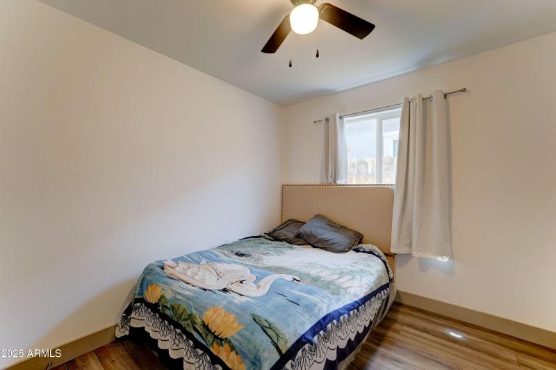 5034 S 11th-19