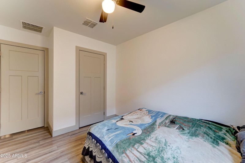 5034 S 11th-20