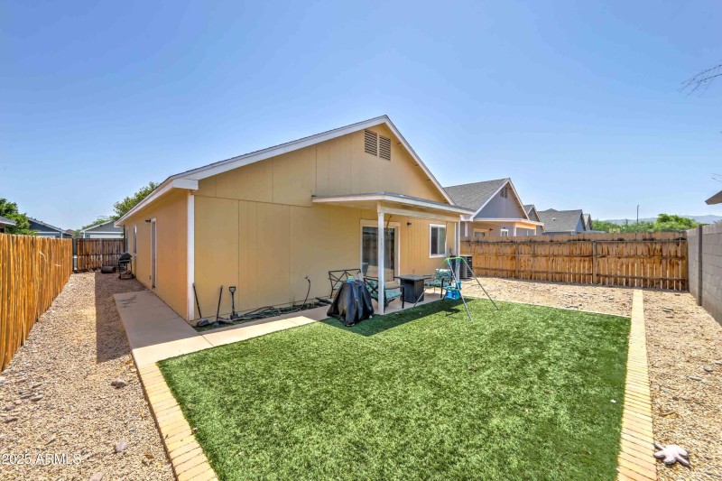 5034 S 11th-27
