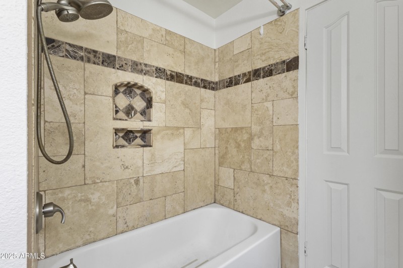 Hall Shower with Tub