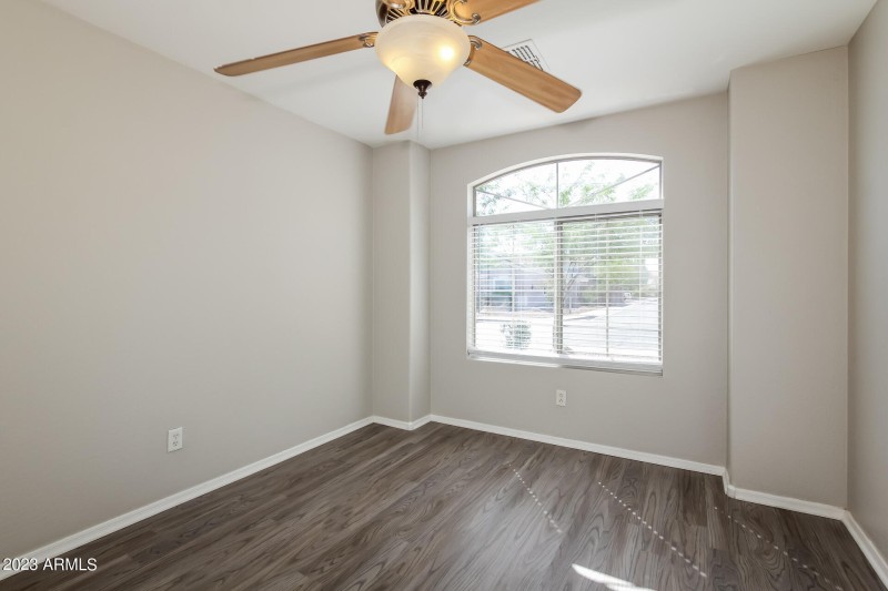 012-photo-bedroom-7546584