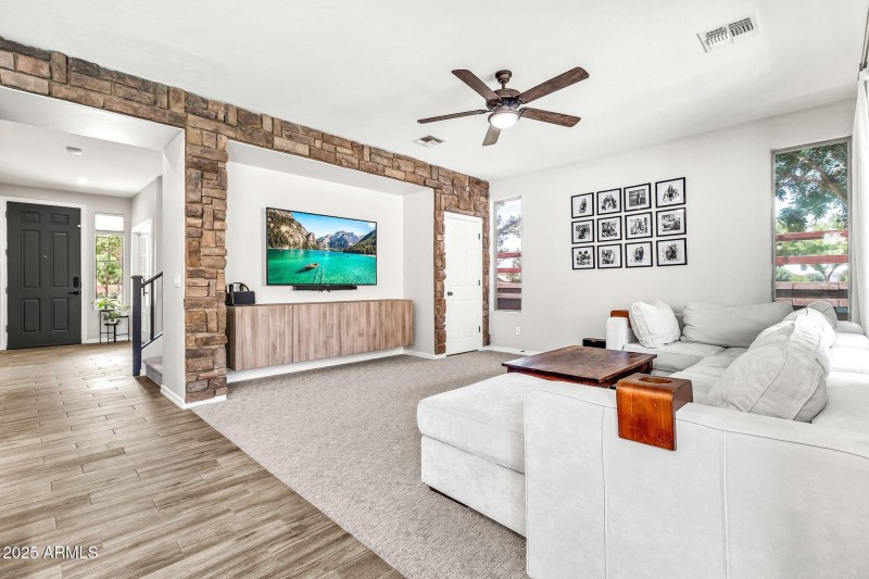 19010 E Swan Dr-7
