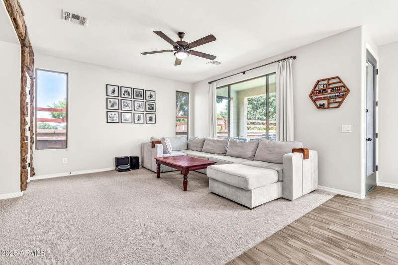 19010 E Swan Dr-9