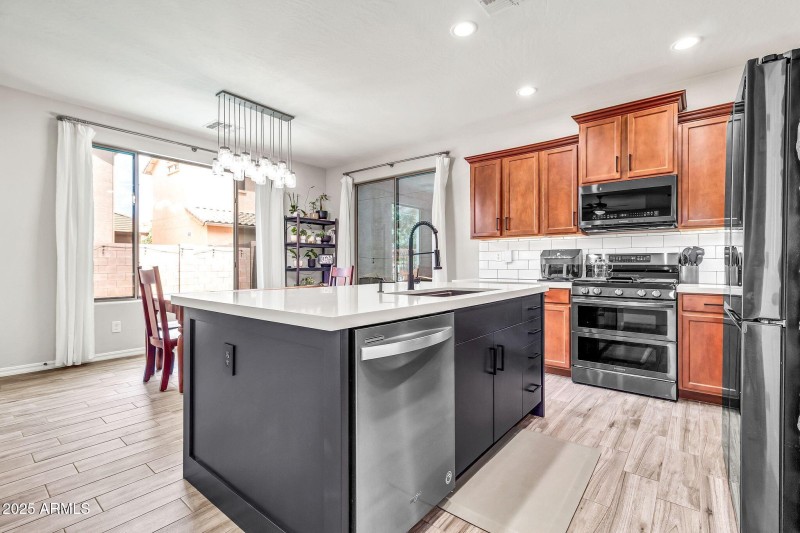 19010 E Swan Dr-14
