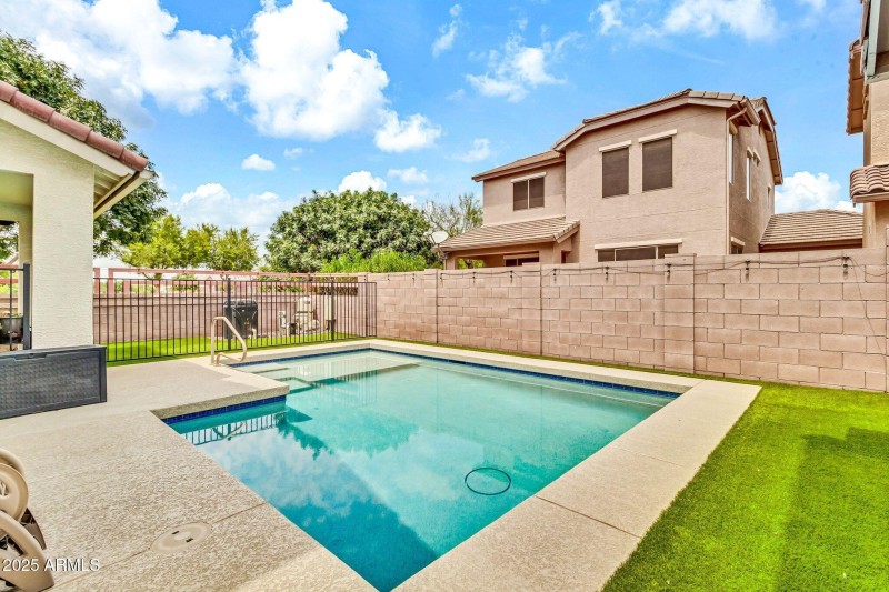 19010 E Swan Dr-38