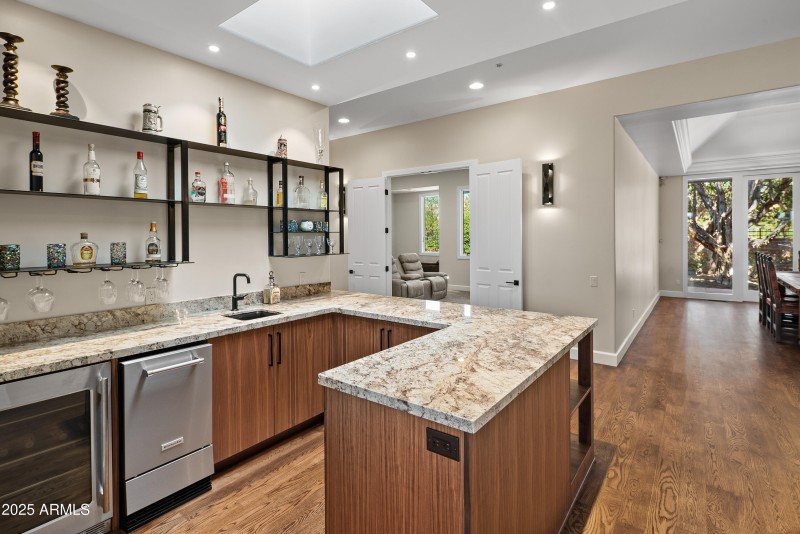 GOURMET BAR OFF KITCHEN