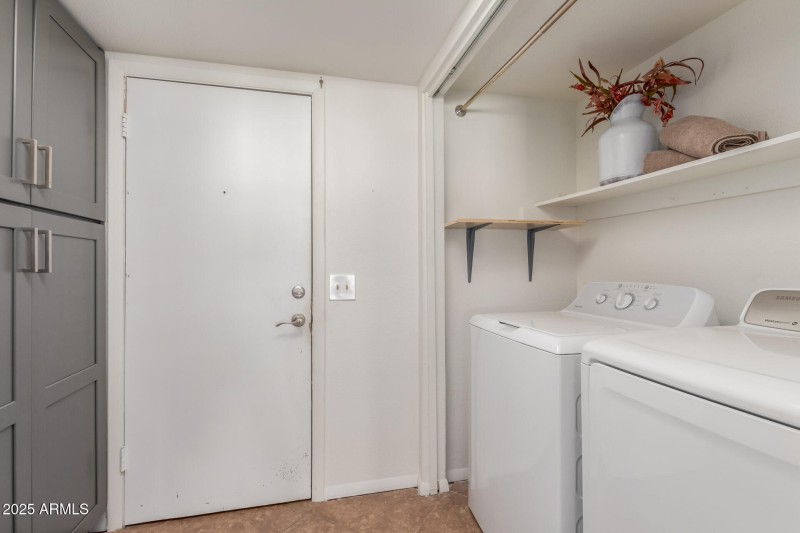 28 Laundry Room
