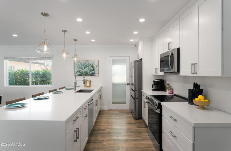 PropertyImageCo_8649EPlazaAve_WEB-7