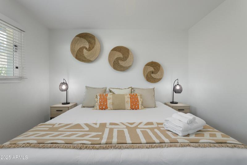 PropertyImageCo_8649EPlazaAve_WEB-16