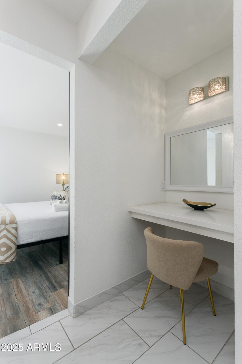 PropertyImageCo_8649EPlazaAve_WEB-22