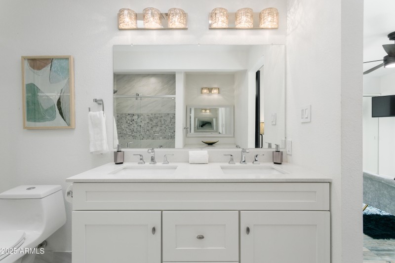 PropertyImageCo_8649EPlazaAve_WEB-24