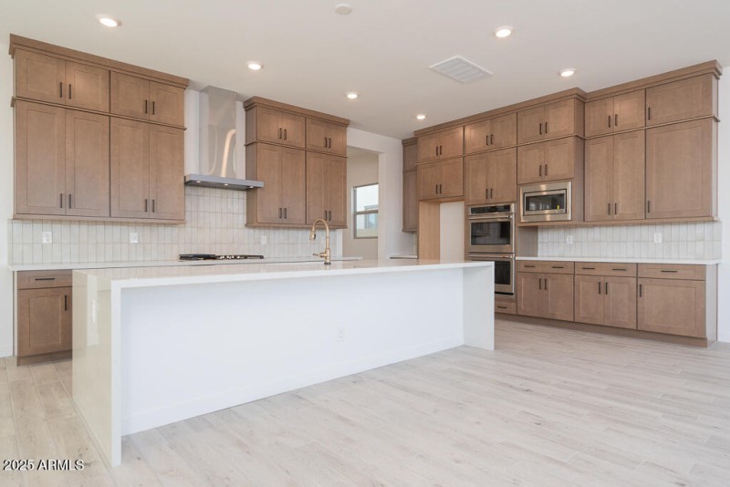 Tri Pointe Waterston Central 431 - Kitch