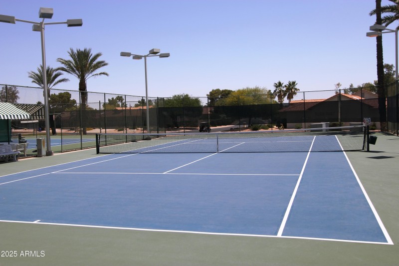 11 Tennis & Pickleball courts