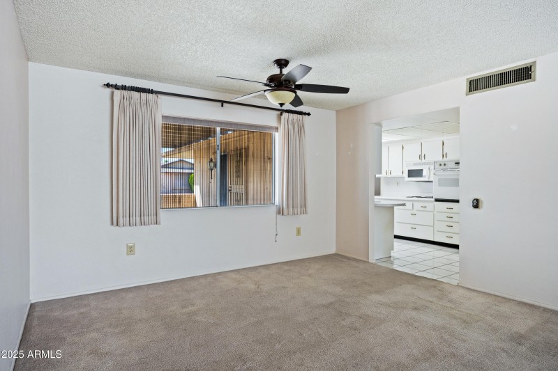 11041 W Pleasant Valley Rd-14