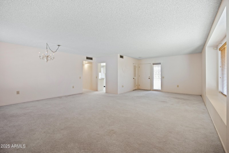 11041 W Pleasant Valley Rd-6