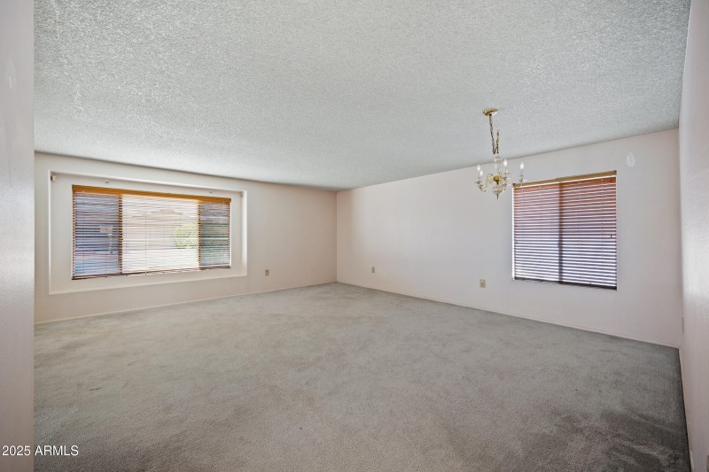 11041 W Pleasant Valley Rd-7