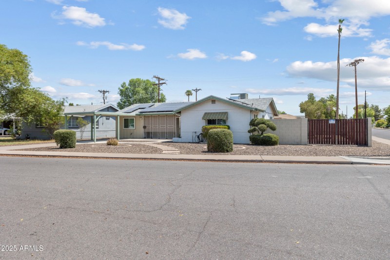 2_2301 n 38th st-35