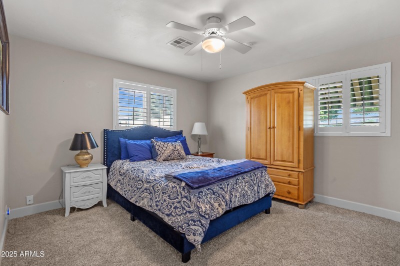 12_2301 n 38th st-1