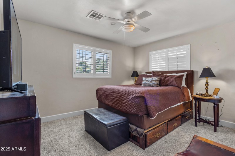 20_2301 n 38th st-9