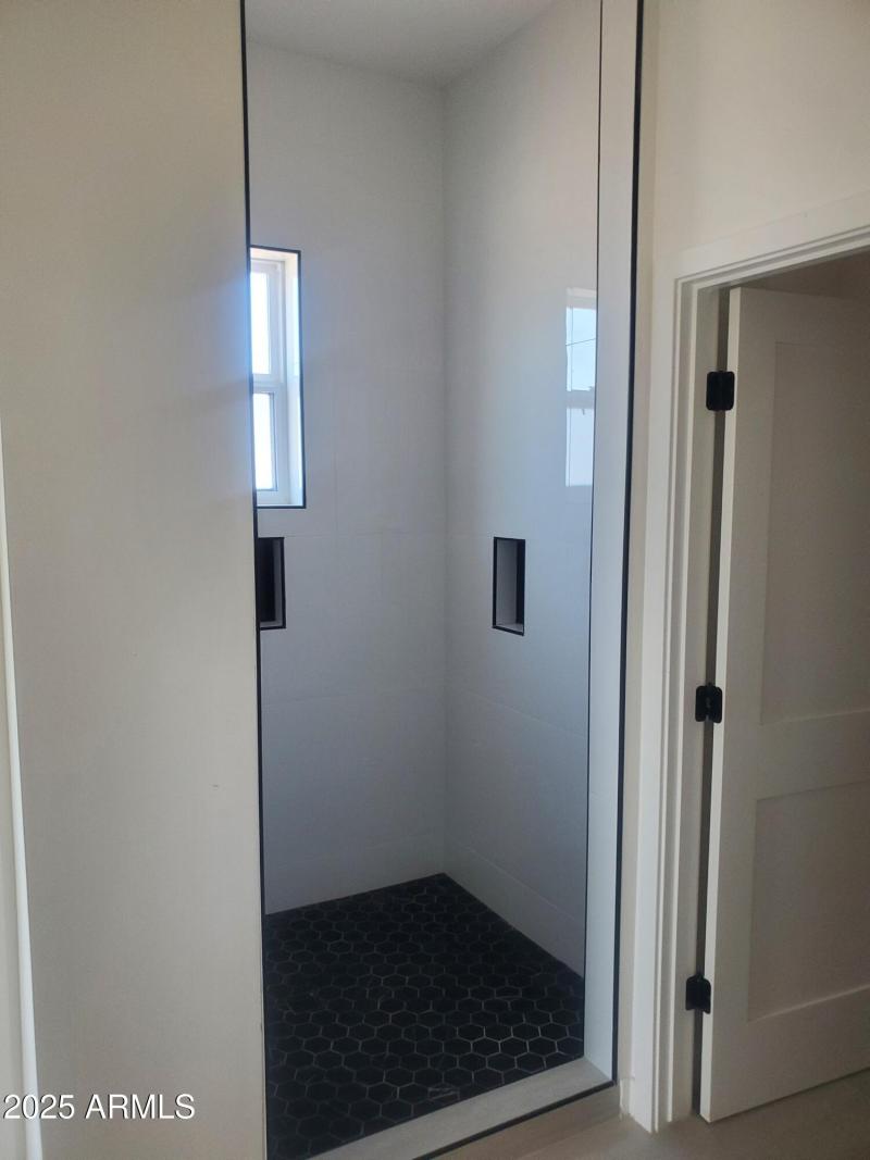 20250812_145609_resized