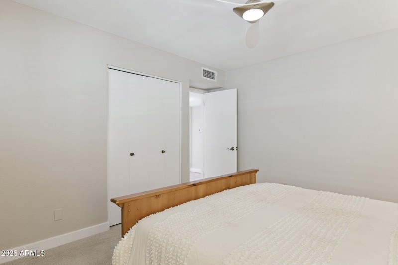 30-web-or-mls-207-w-surrey-ave