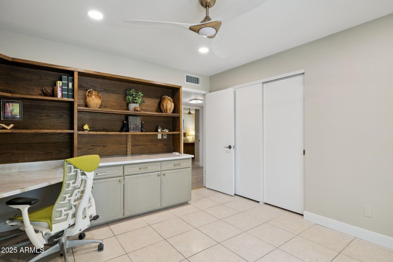 37-web-or-mls-207-w-surrey-ave