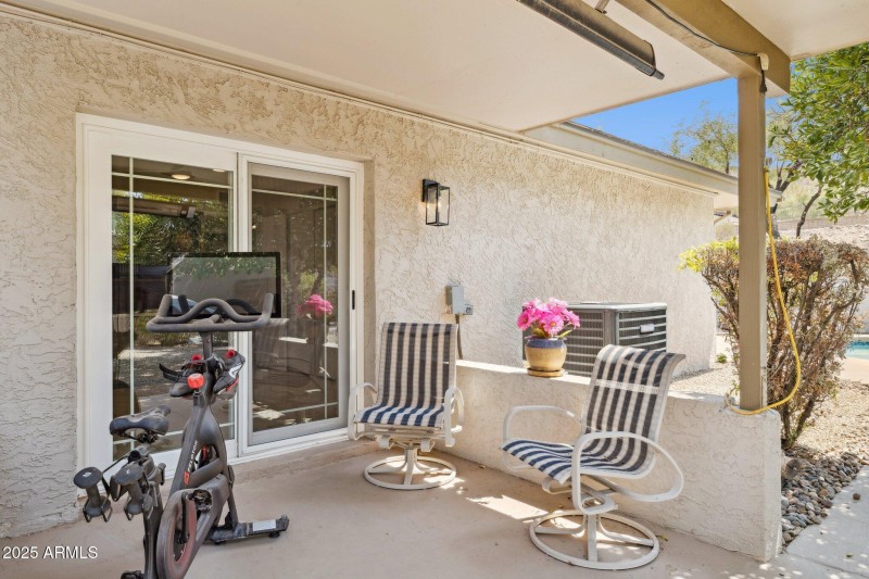 40-web-or-mls-207-w-surrey-ave