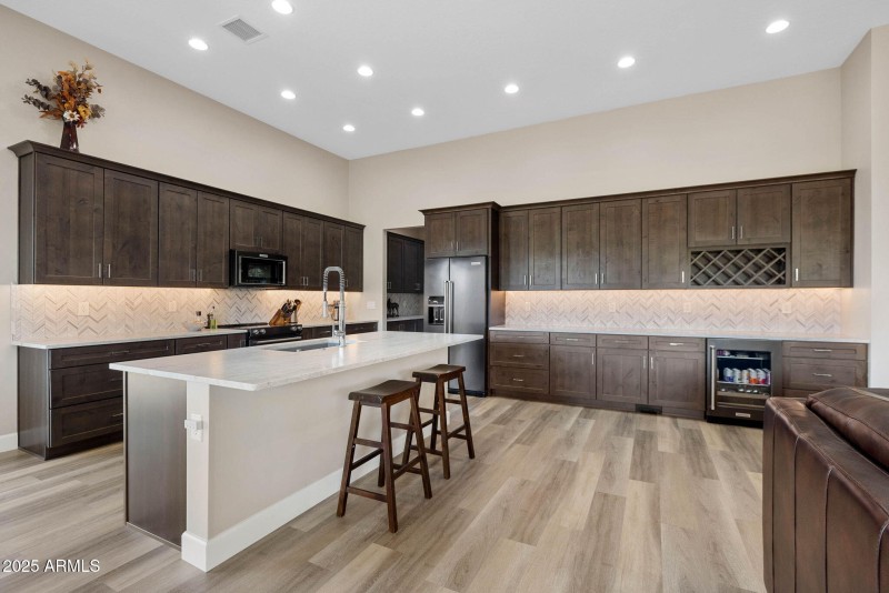 16-Kitchen (3)