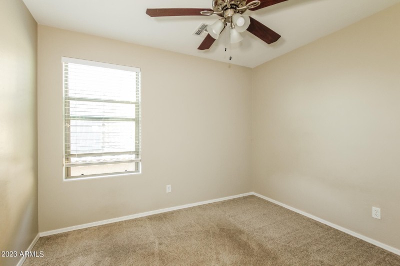 014-photo-bedroom-7612089