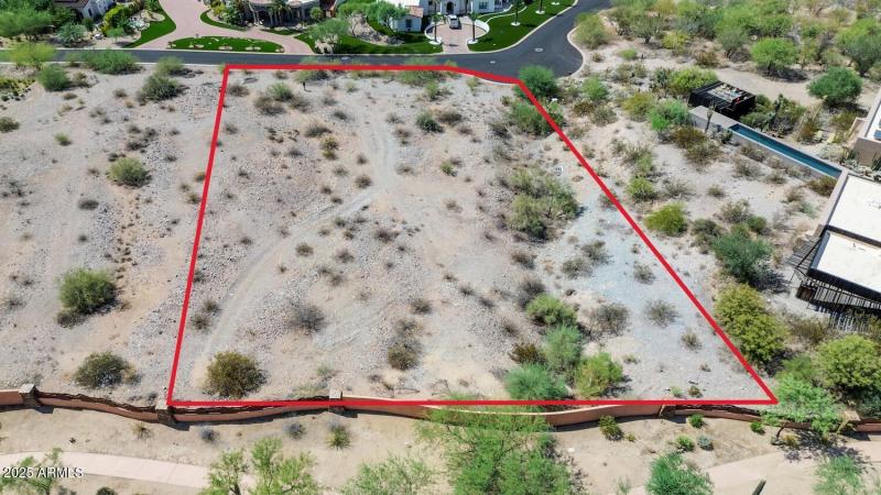 3304 E Stella Ln-large-015-016-DJI 0086-