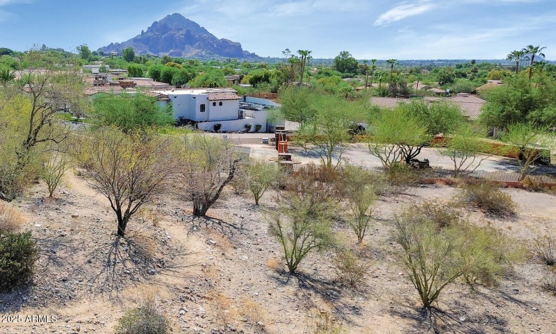 6300 N 33rd St-large-017-002-DJI 0058-15