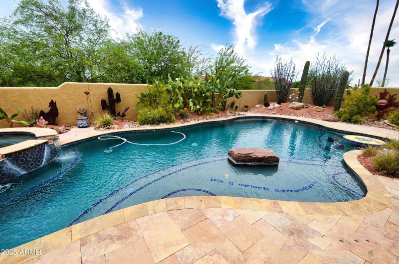 B1EC50CF-4E7E-477C-90E0-39978614C3F5