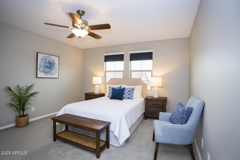 1954 E GERONIMO Street